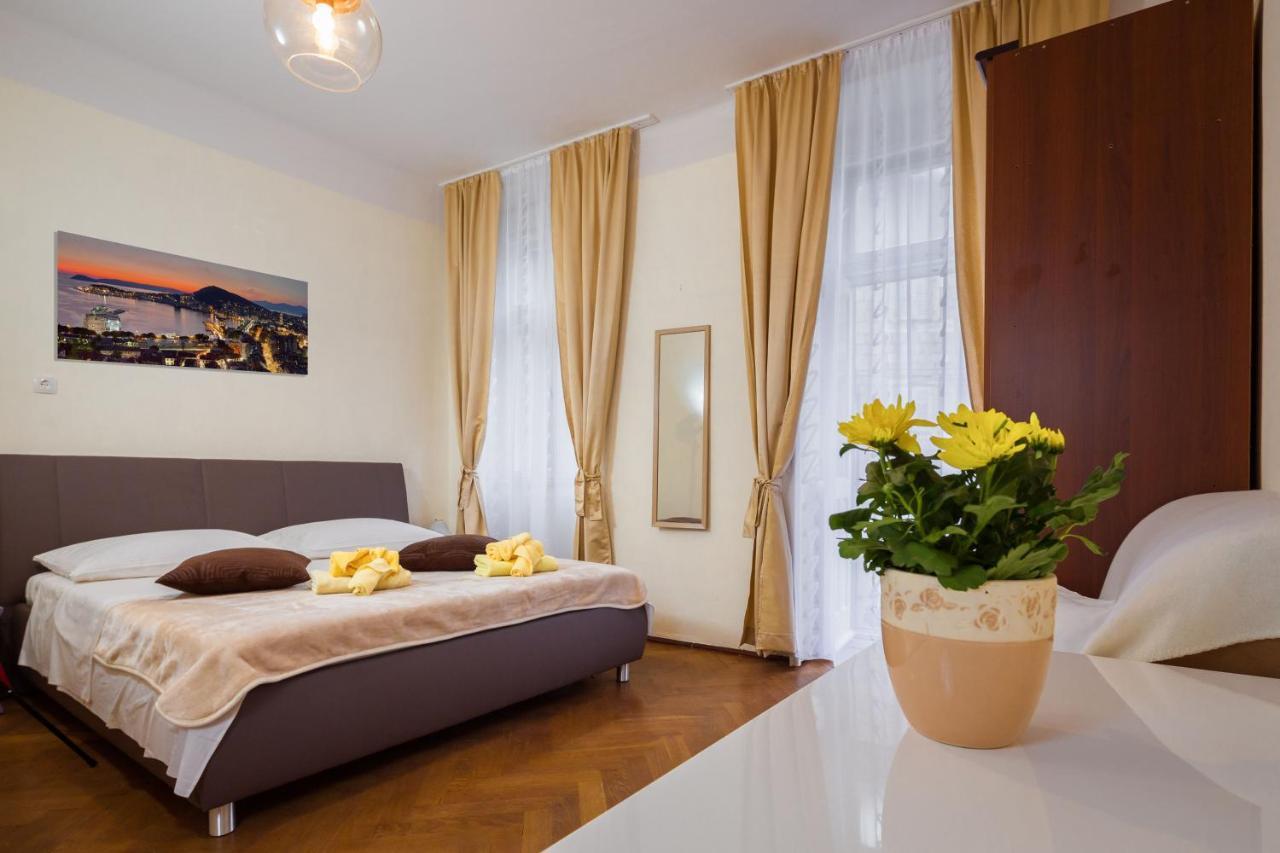 Guest house Riva Split