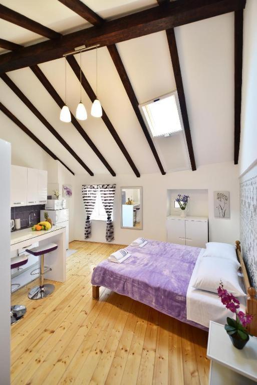 Marigold Stone House Apartamento
