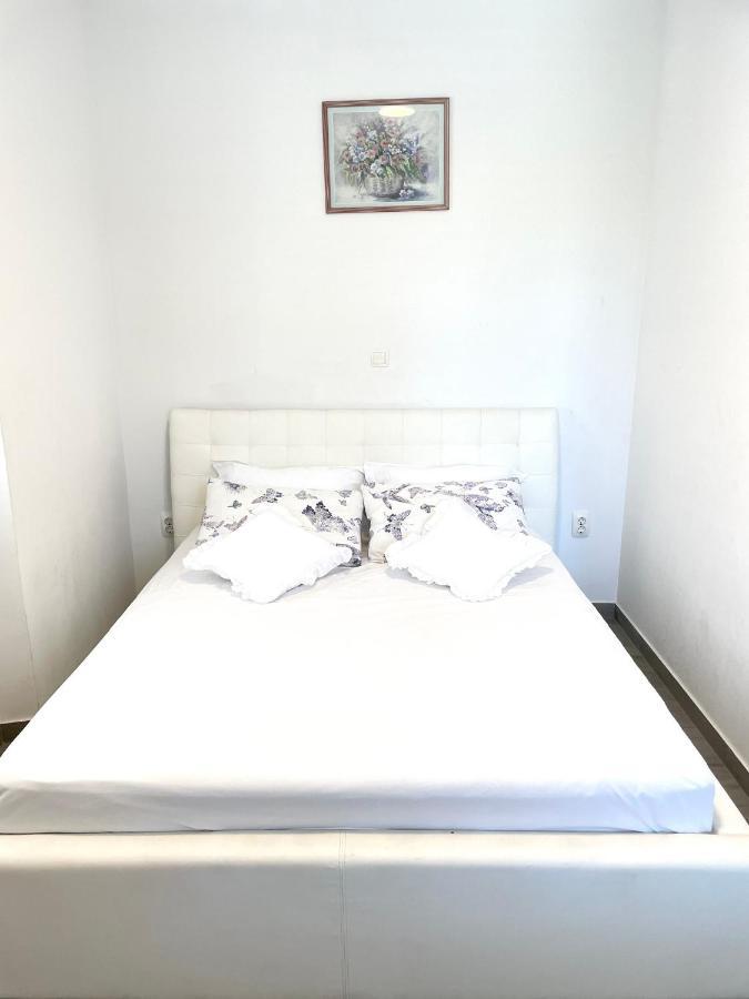 Apartment Zane Bacvice Split