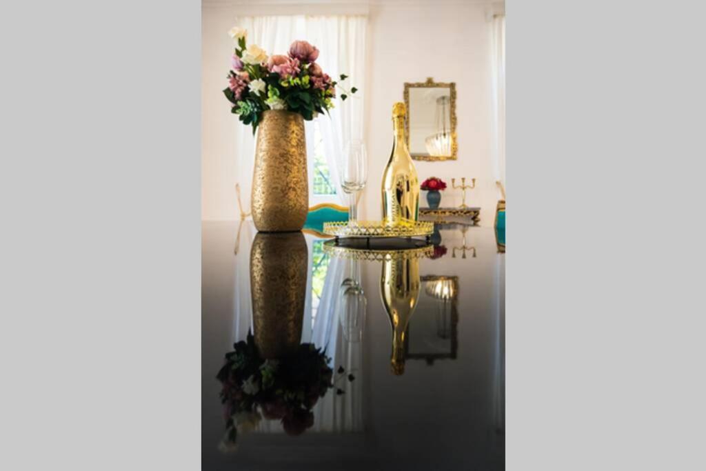 Apartment Luxurious Bella Lux In Center With Free Parking Included! *