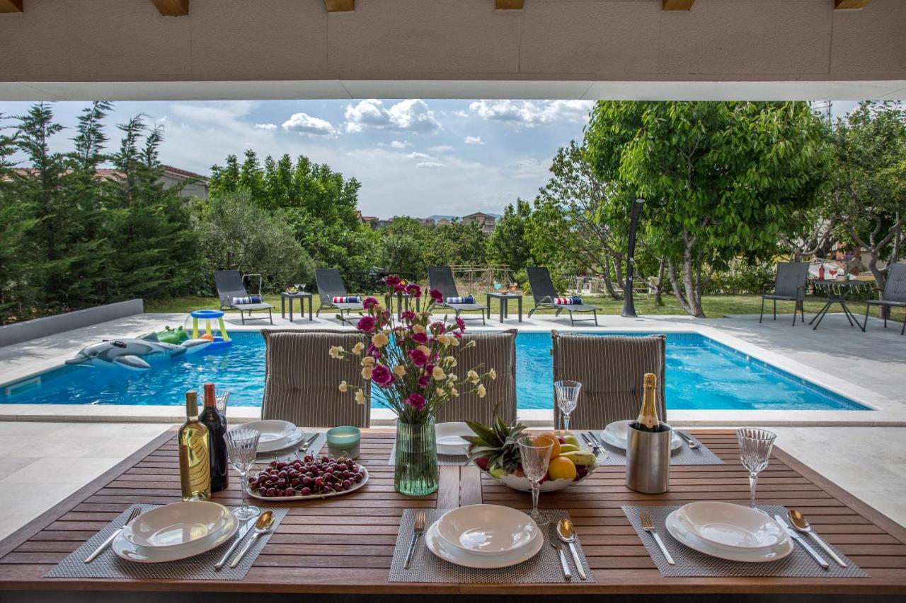 Fig Villa *
