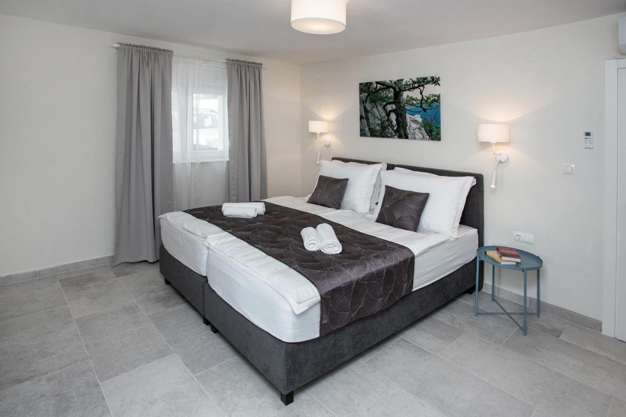 Fig Villa *