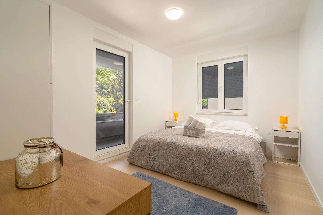 Luxury Bella Vista Holidays @ Kasuni Beach Apartman Split