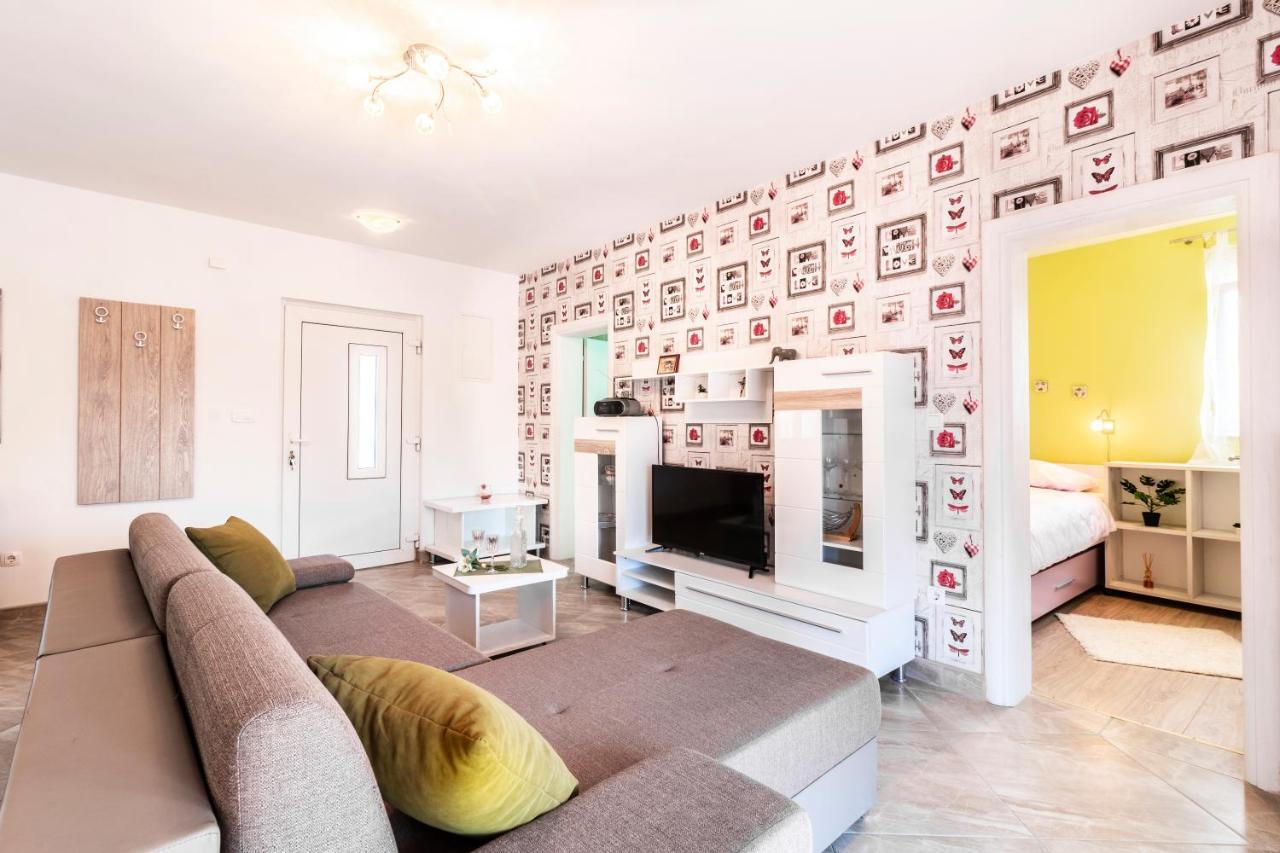 Apartment Gabrijela *