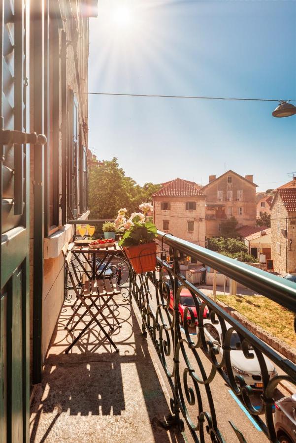 Evala Luxury With Pool And Garden 4* Split