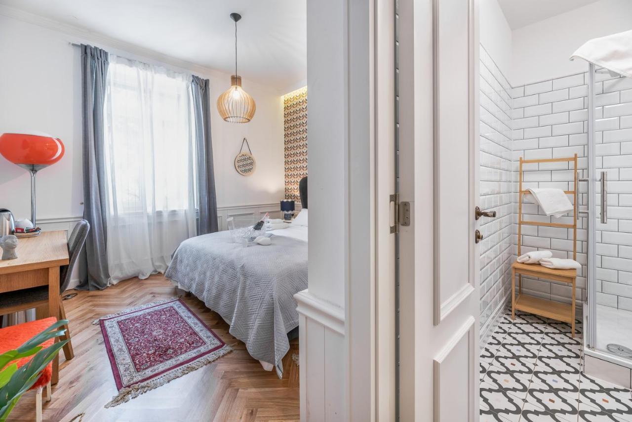 Evala Luxury With Pool And Garden 4*