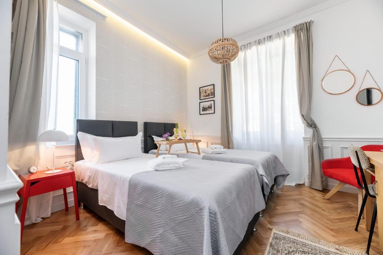 Bed & Breakfast Evala Luxury With Pool And Garden 4*