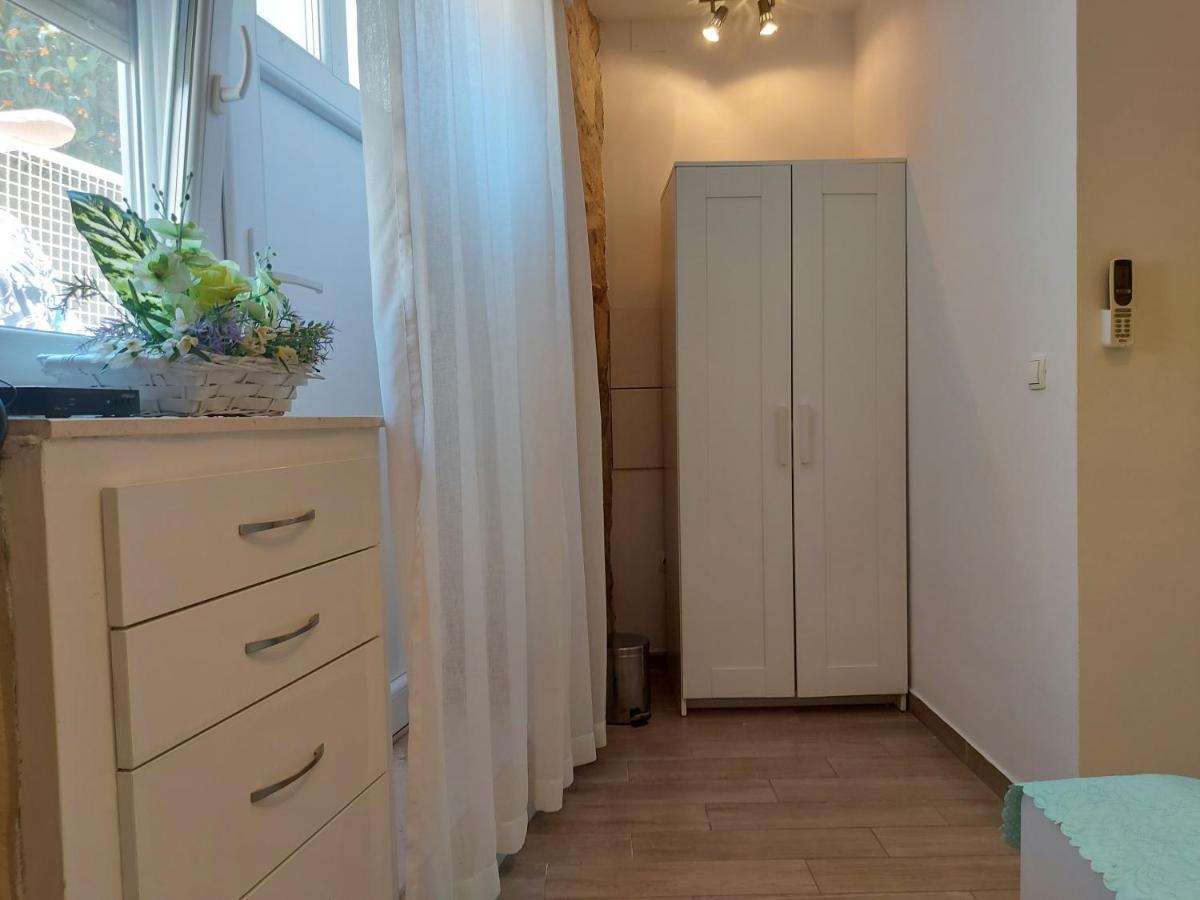 Apartment Apartment Meri *