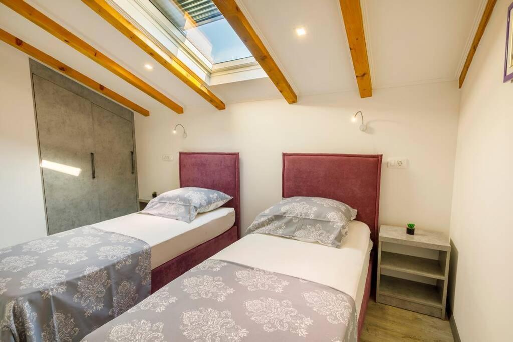 Luxury Stocia With Swimming Pool, Sauna And Jacuzzi In A Peaceful Location In *