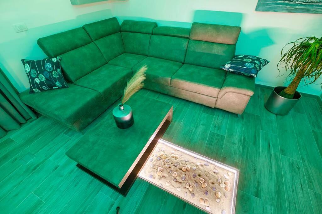 Luxury Stocia With Swimming Pool, Sauna And Jacuzzi In A Peaceful Location In *