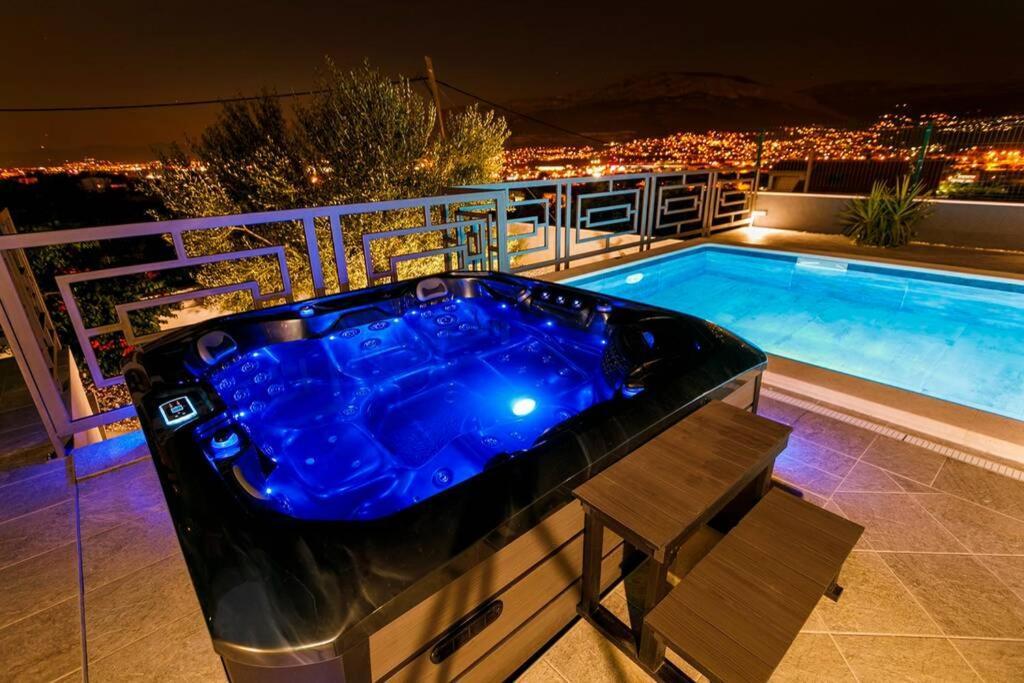Luxury Stocia With Swimming Pool, Sauna And Jacuzzi In A Peaceful Location In * Split