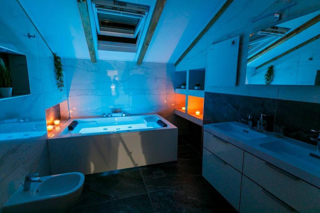 Luxury Stocia With Swimming Pool, Sauna And Jacuzzi In A Peaceful Location In