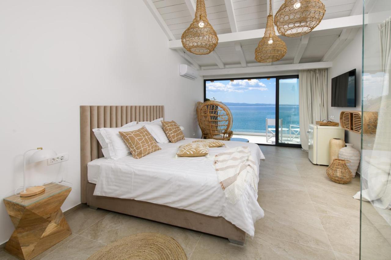 Gallery Luxury Suites & Rooms-Only Adults