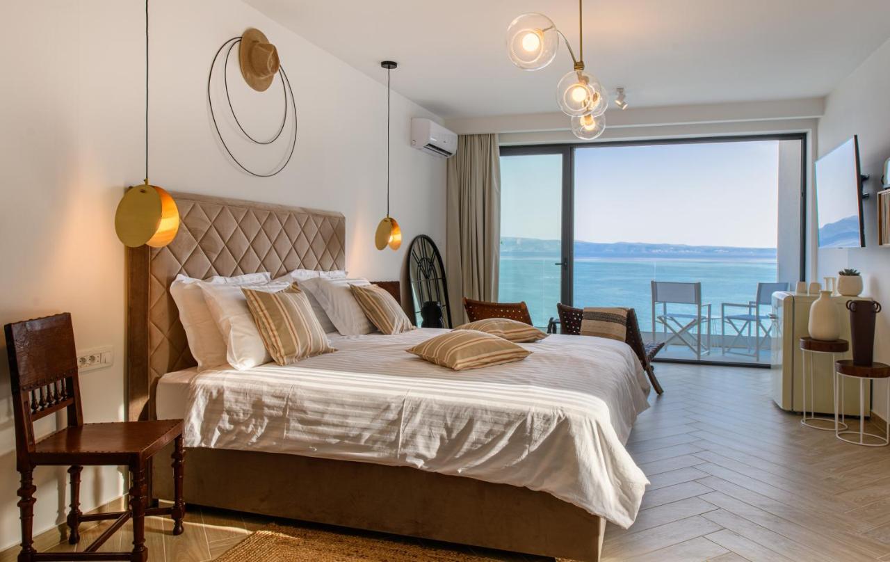 Gallery Luxury Suites & Rooms-Only Adults