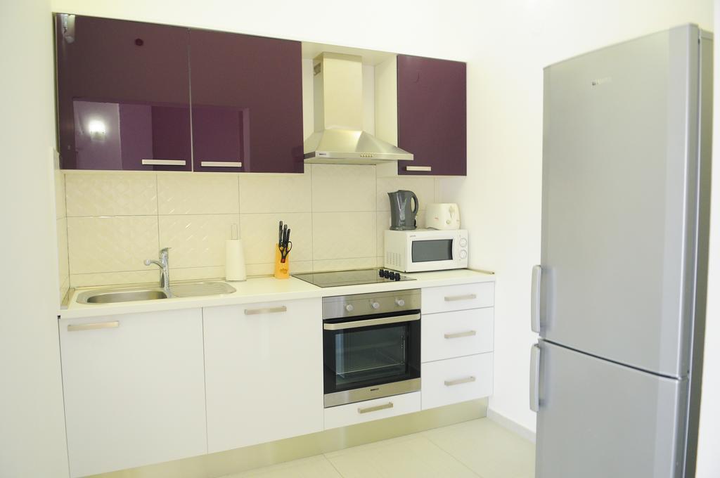 Holiday & Apartment *