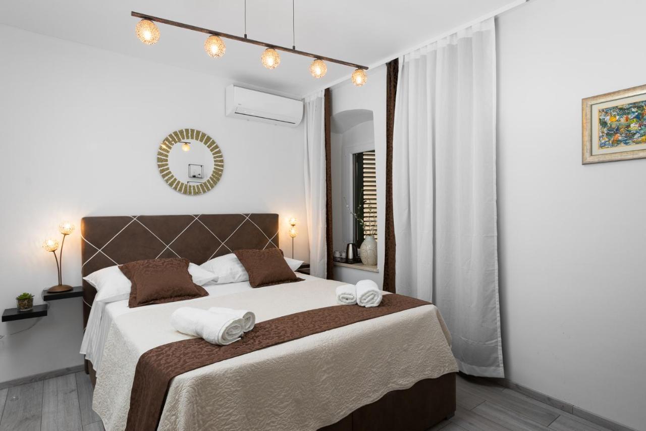 Sirius Luxury