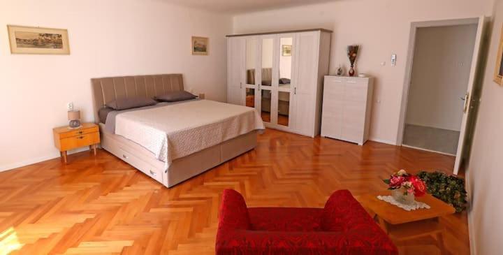 Elegant Luxury 2-Bedroom Apartment In Split City Center Apartamento Split