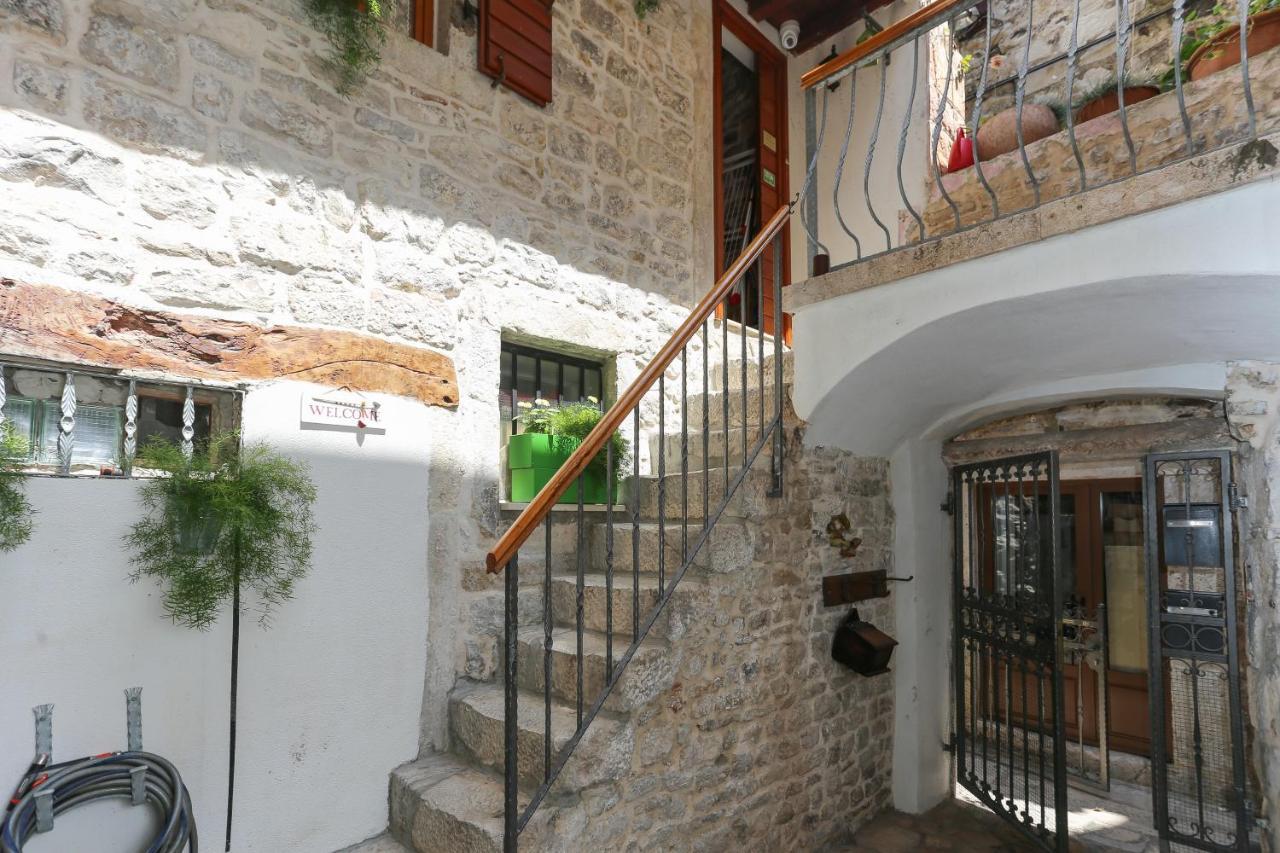 Salvezani Apartment