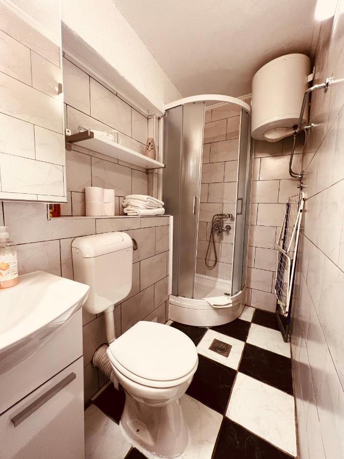 Guest house F Split
