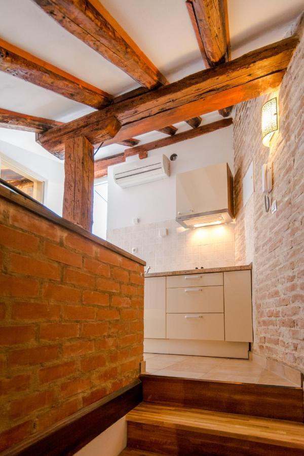 Centrum Topaz Apartman *