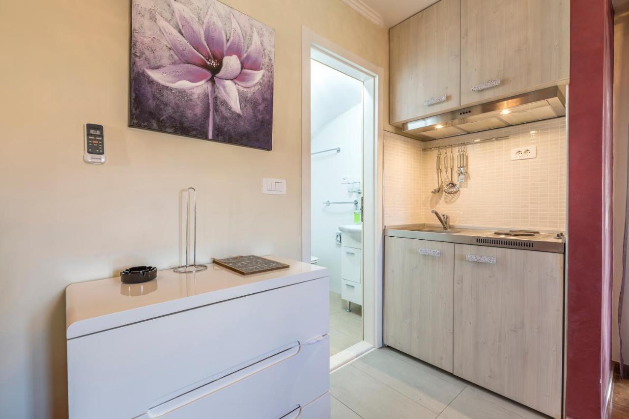Tomadi Apartment *