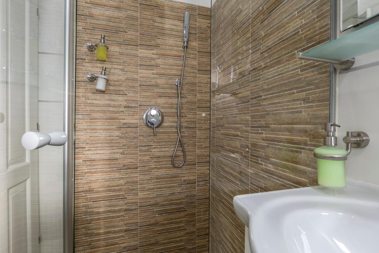 Tomadi Apartment *