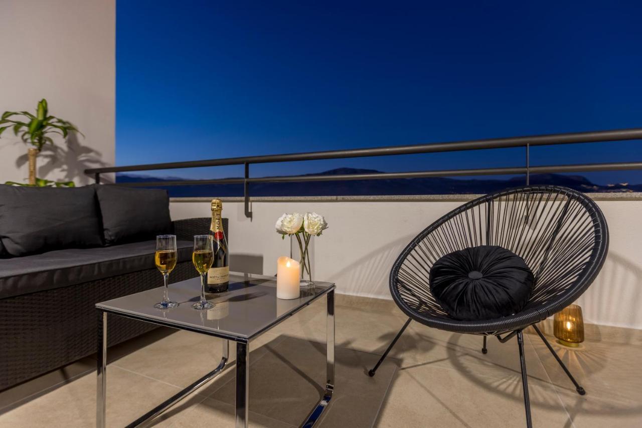 Luxury Rooftop Zalato Apartment Split