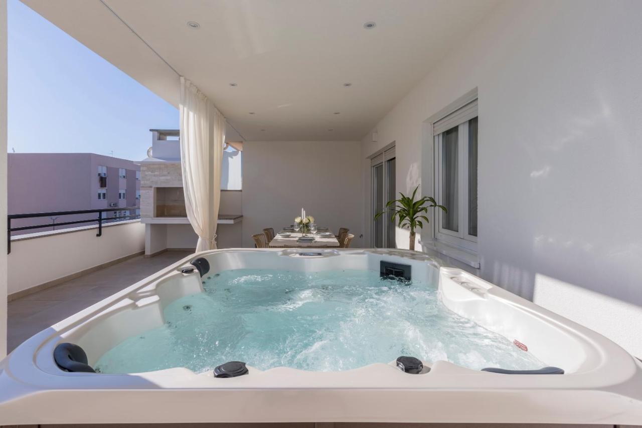 Luxury Rooftop Zalato