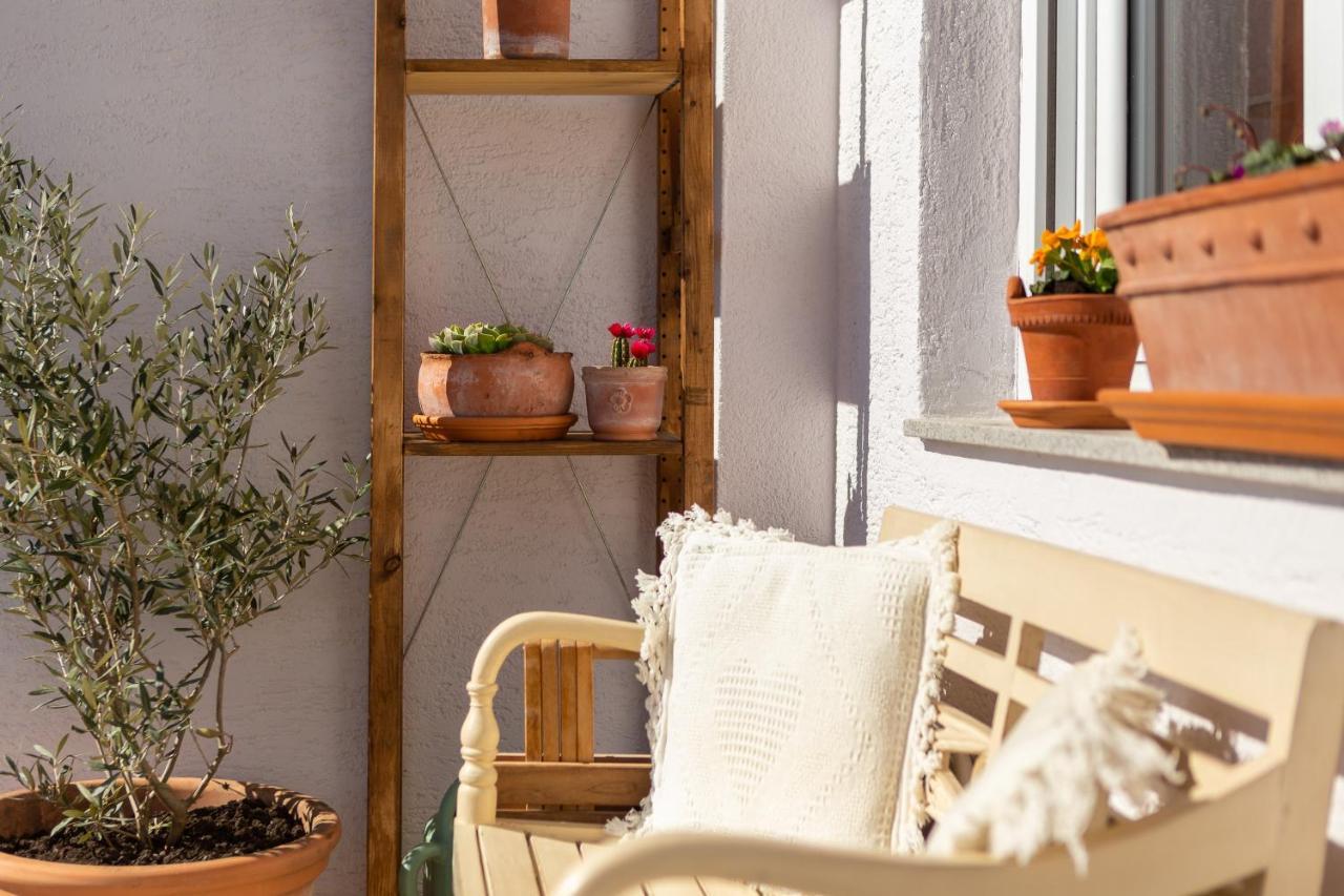 Fabula - W Balcony 4 Min Walk To Apartamento