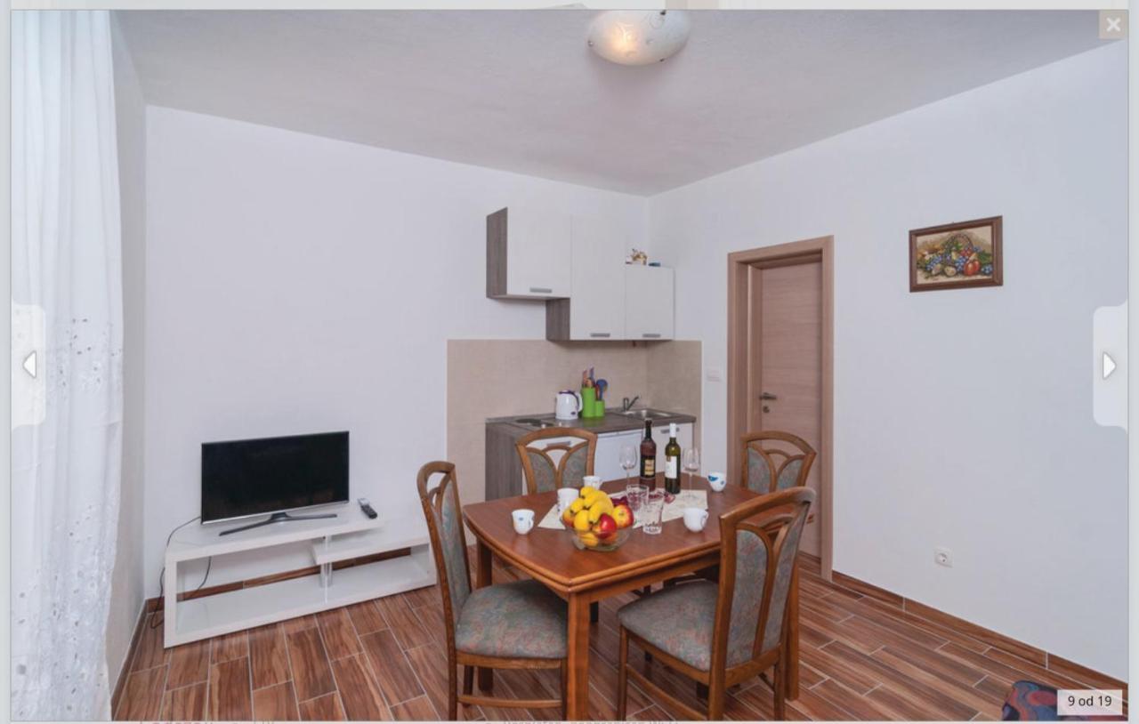 Tomic Apartment Split