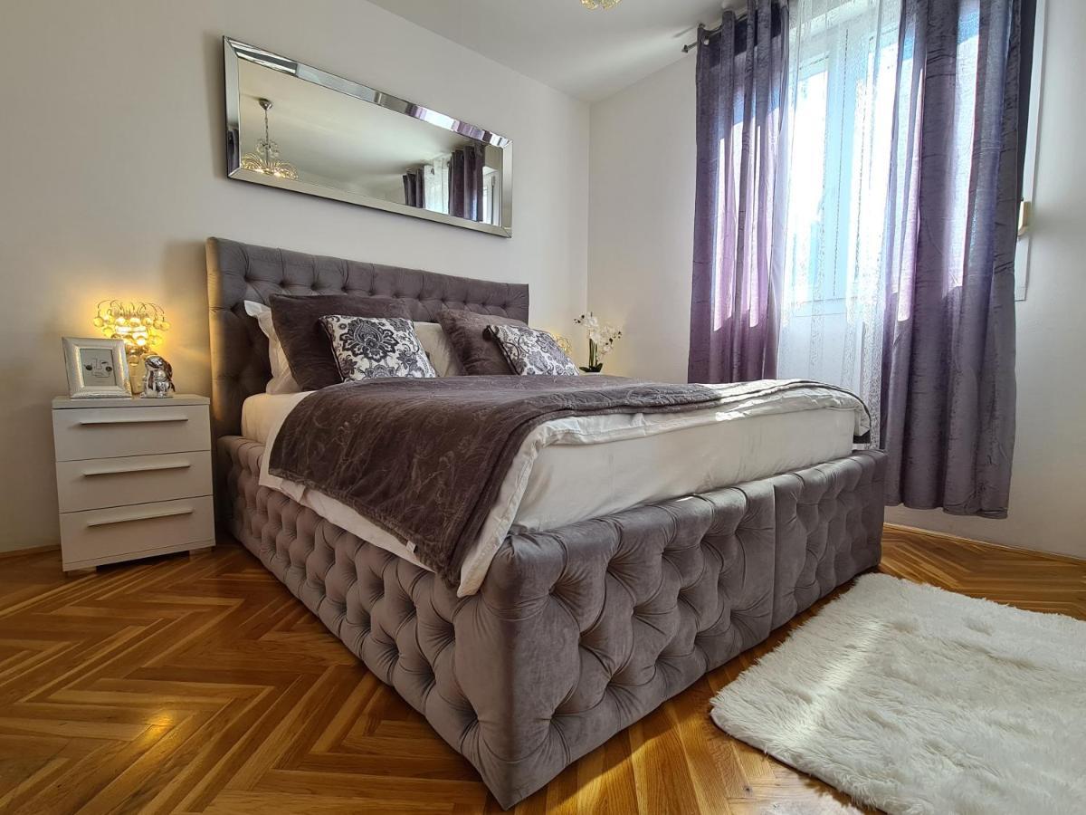 Luxurious Majda, 2 Bathrooms And Free Parking Apartment Split