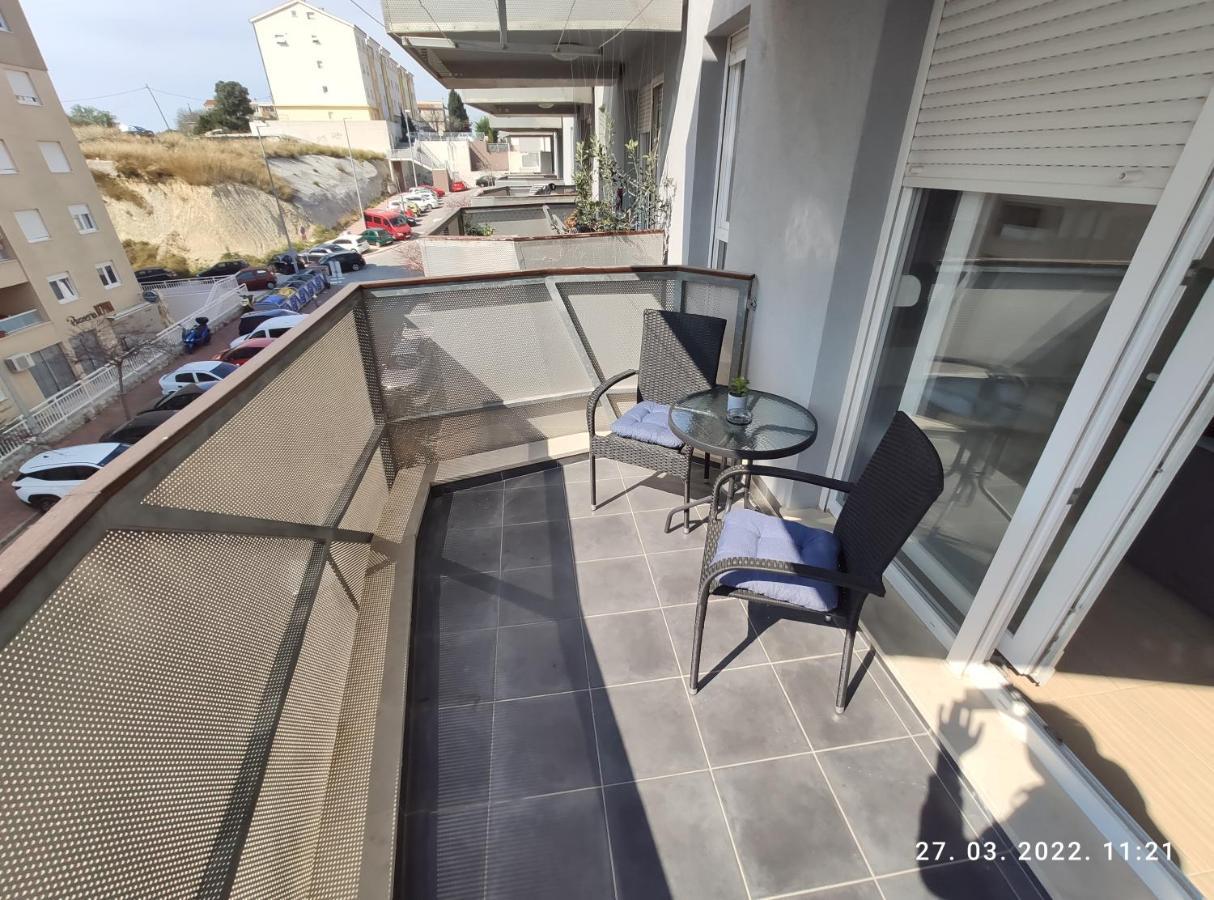 Apartman Antonela With Free Garage Parking Apartamento
