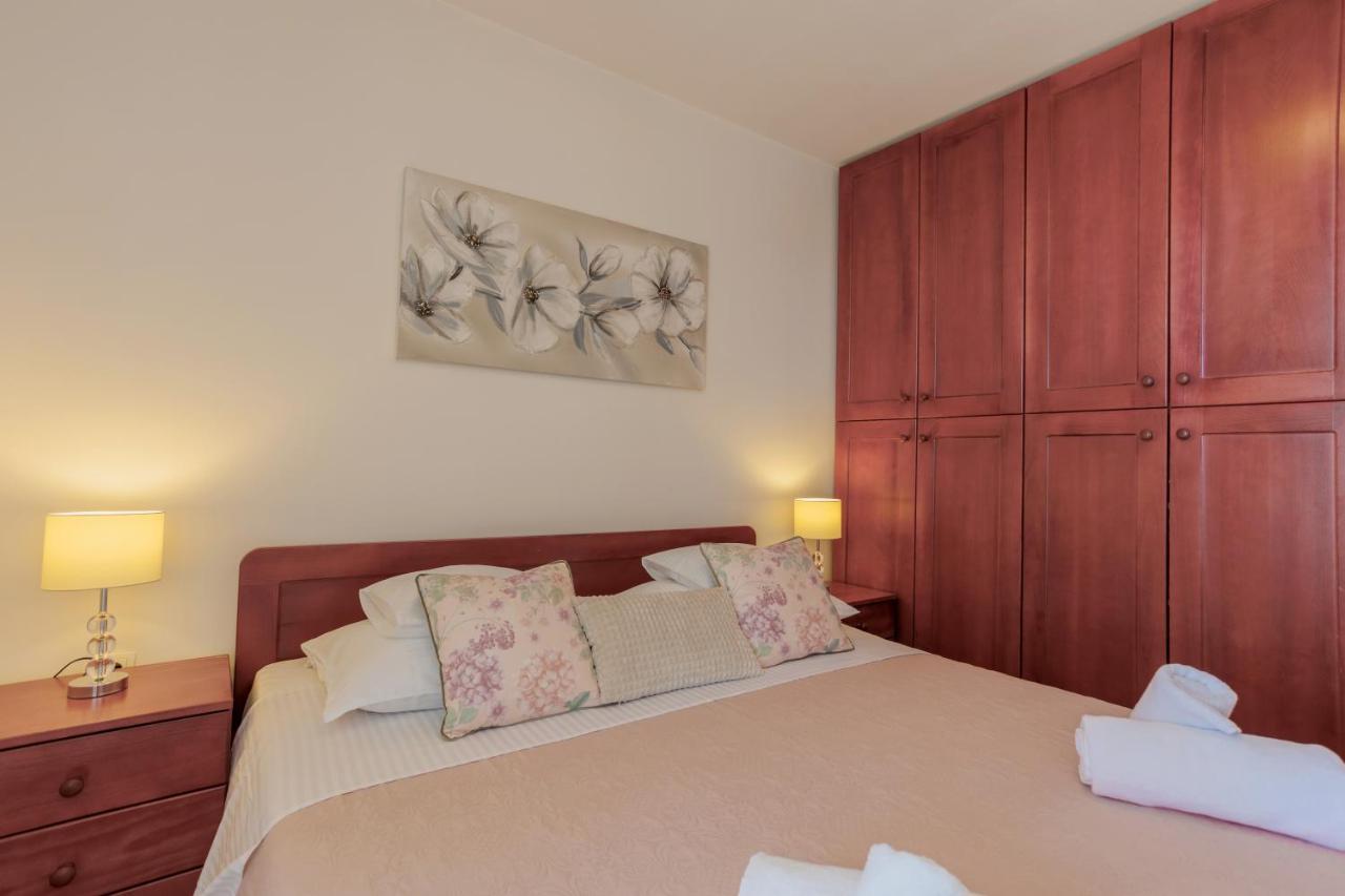 Seaview Znjan Apartman *