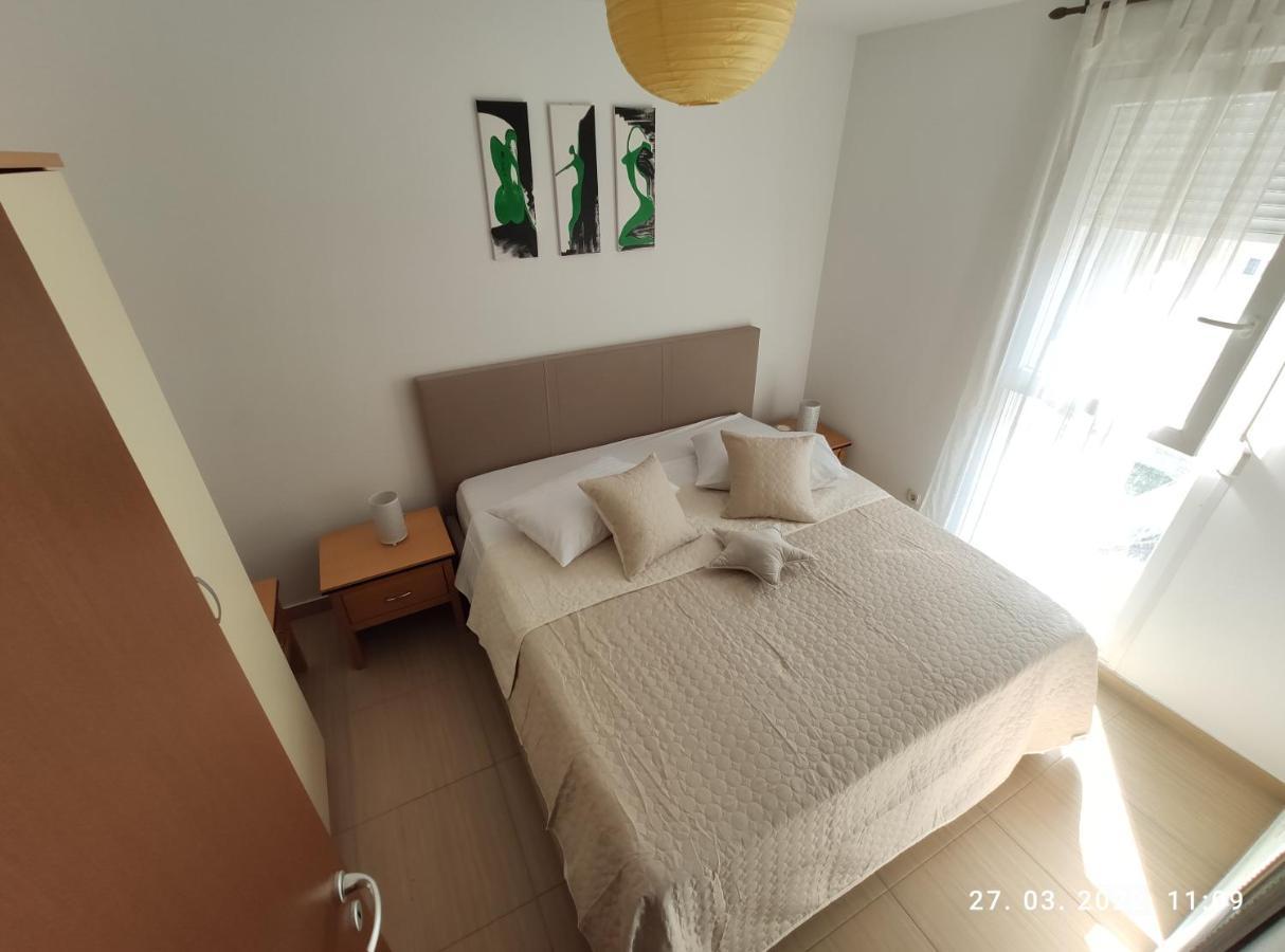 Apartman Antonela With Free Garage Parking Apartamento