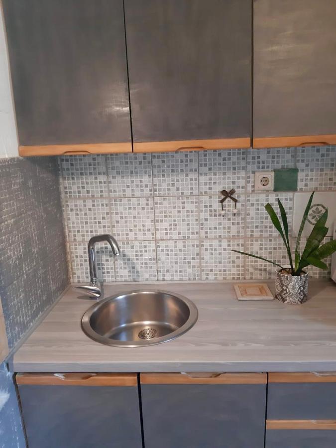 Nomi Dream Box Apartment Split