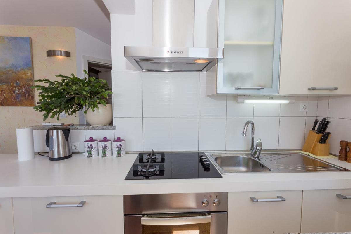 Plaza Apartman *
