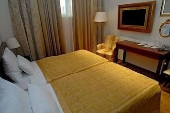 Globo Hotel 4*