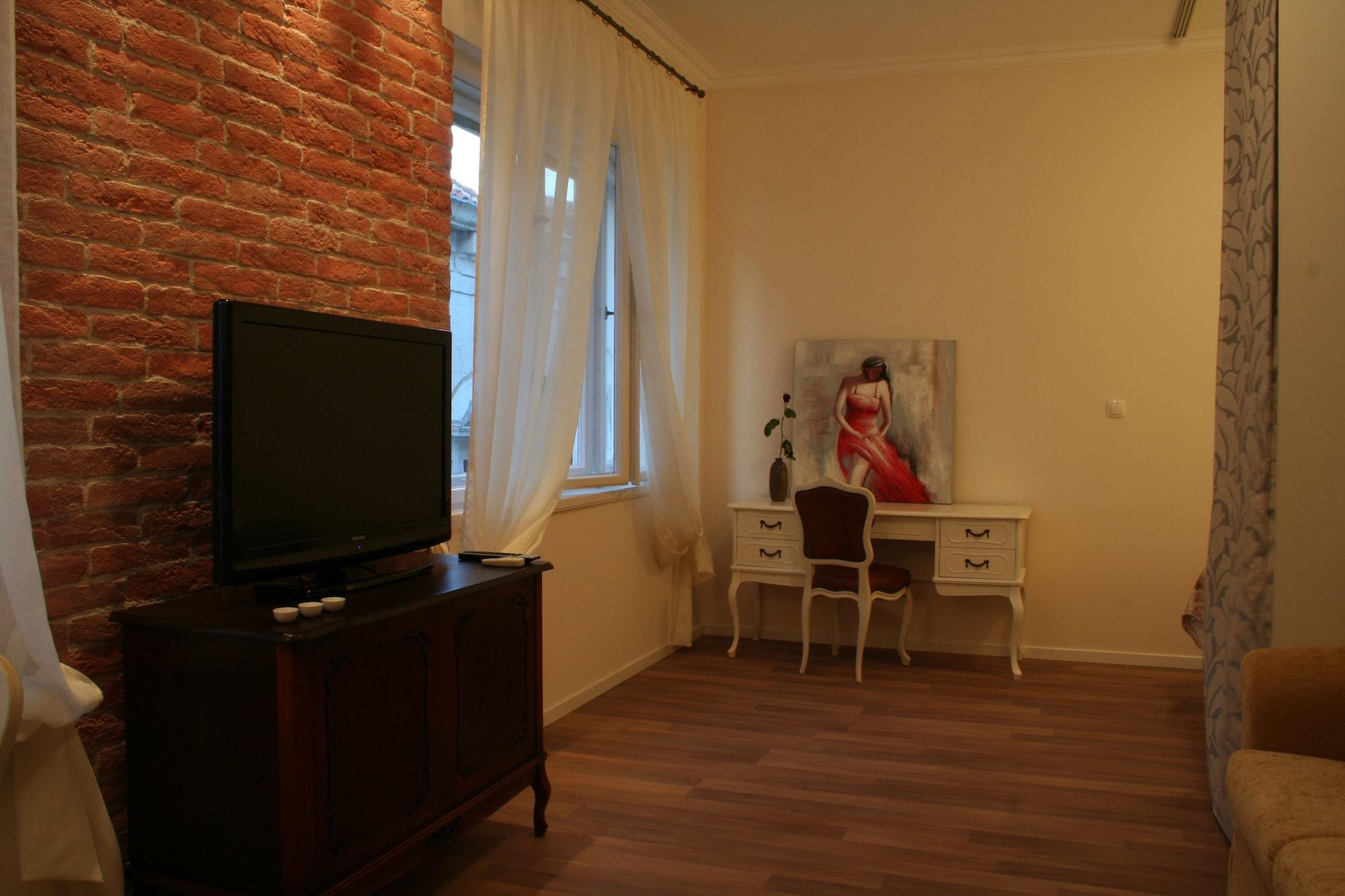 Banica & Guest house