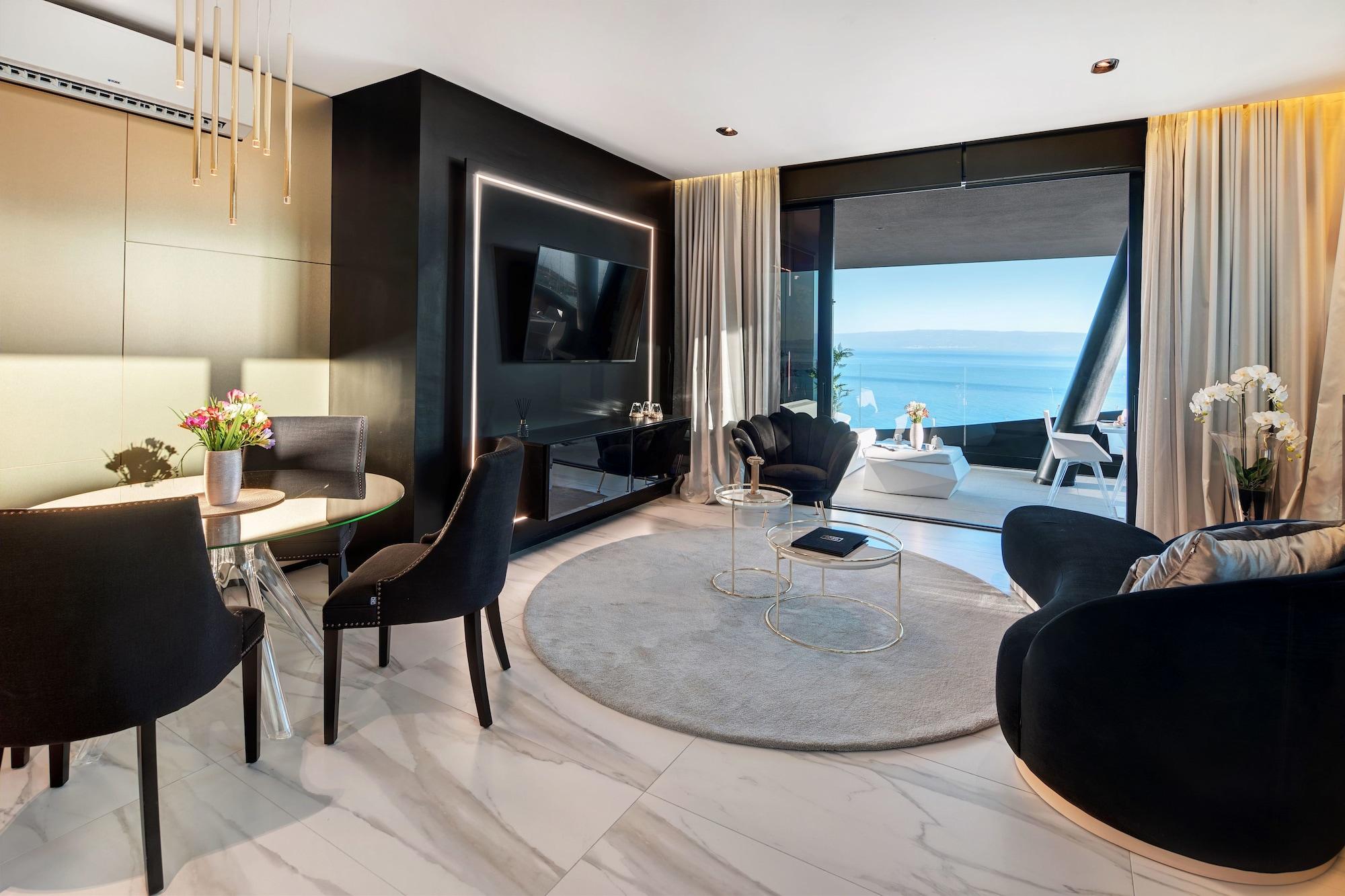 Posh Luxury