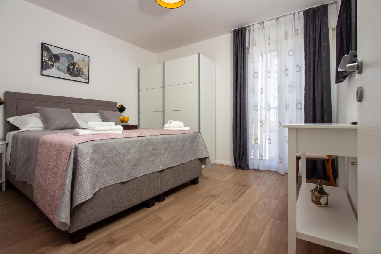 Apartment Bura2 , With Private Parking In The Garage