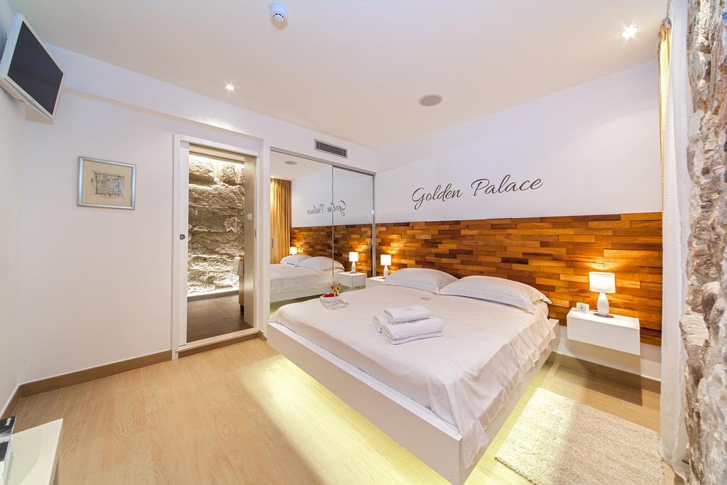 Golden Palace Appartement *