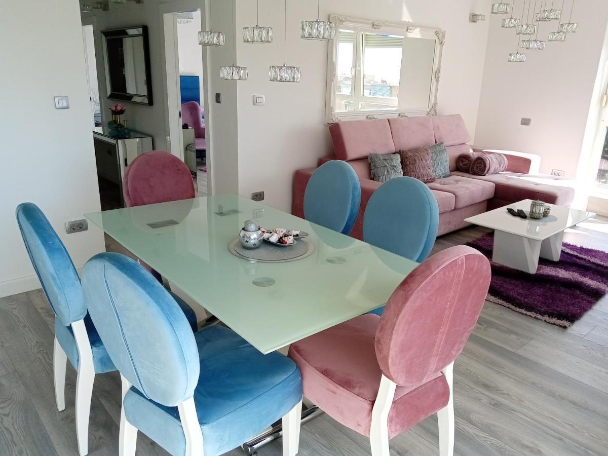 Apartment Downtown Luxury Emili