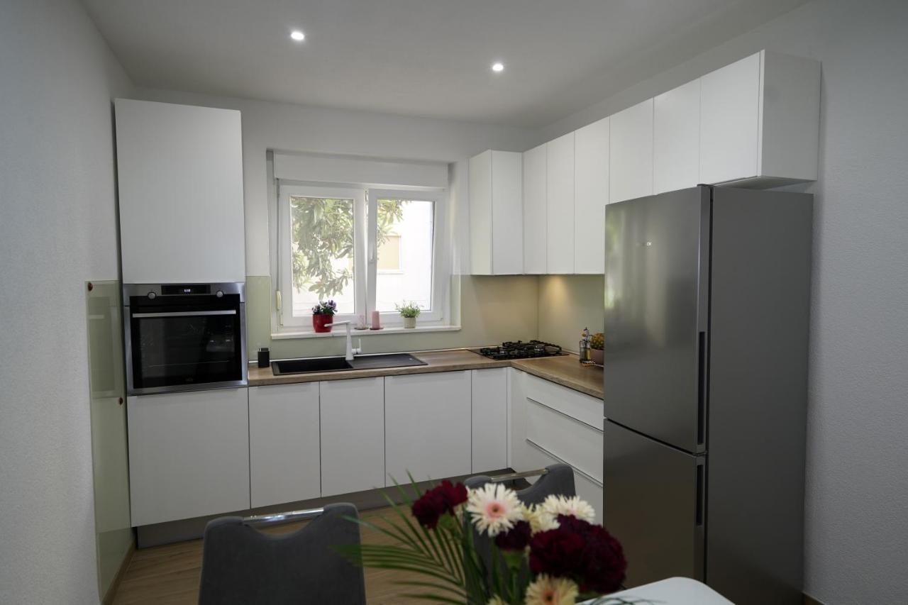 Ana Apartment *
