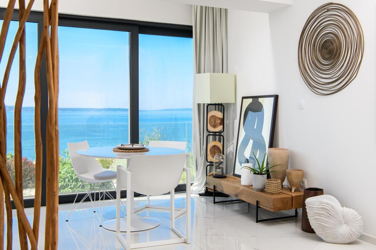 Gallery Luxury Suites & Rooms-Only Adults * Split