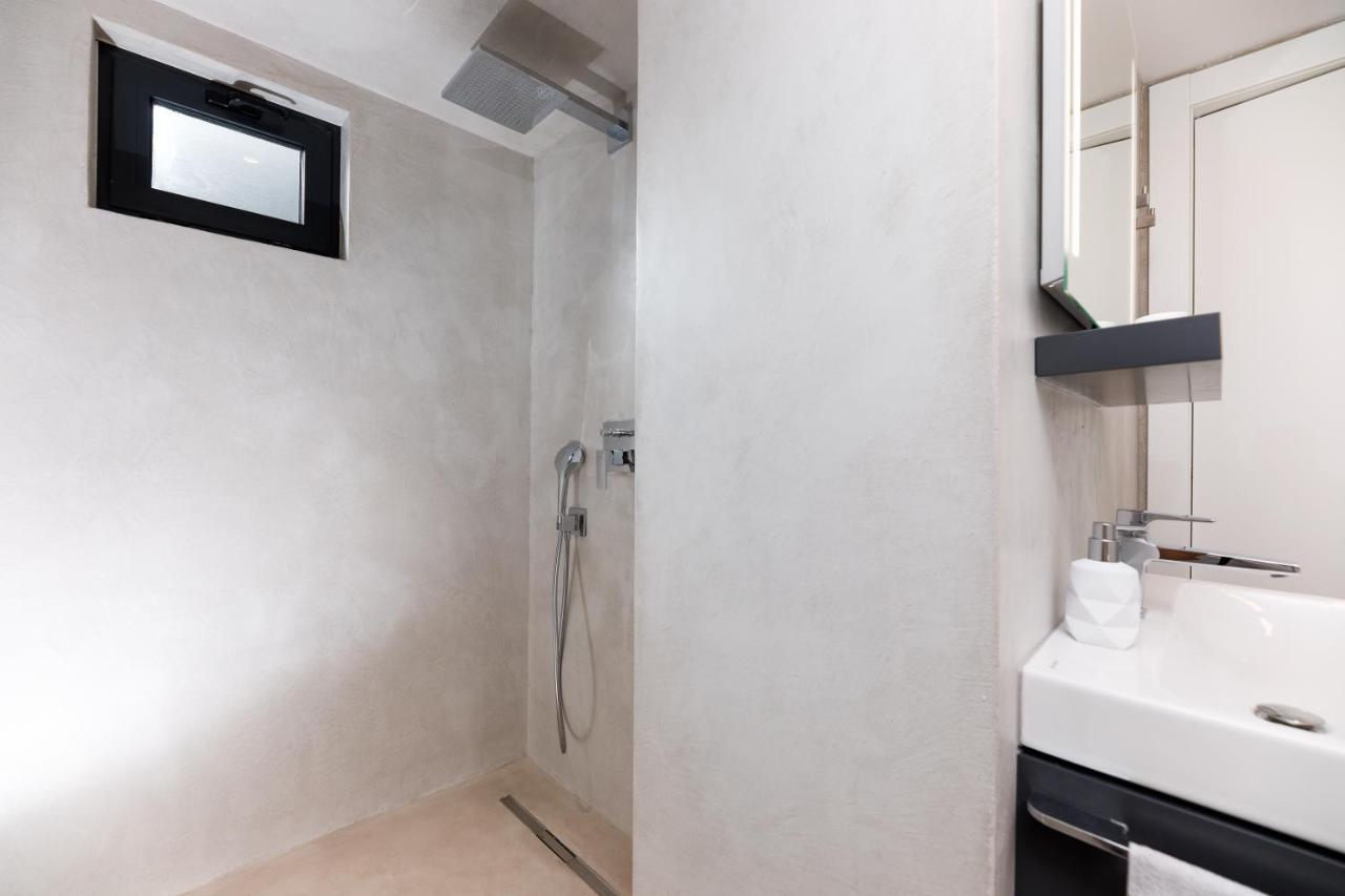 Apartment Stylish Split