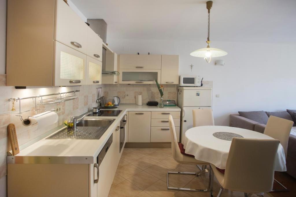 Orsula Appartement *