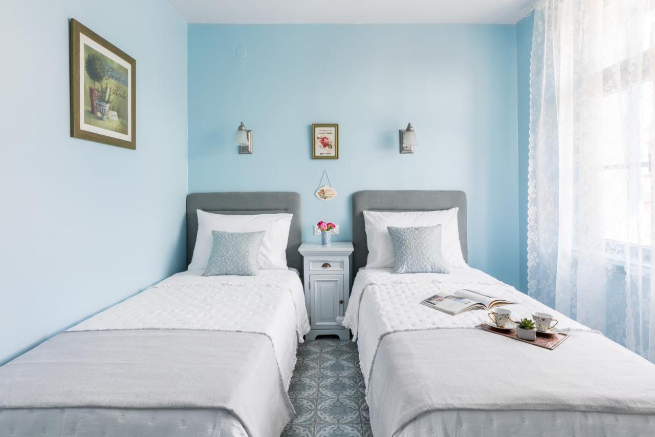 Blue Dreams In The Old Town With A Sea View Apartman Split