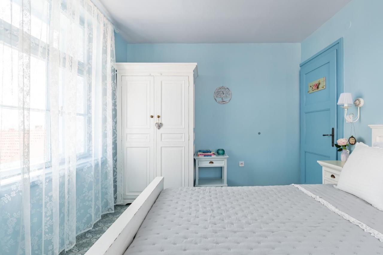 Blue Dreams In The Old Town With A Sea View Apartment
