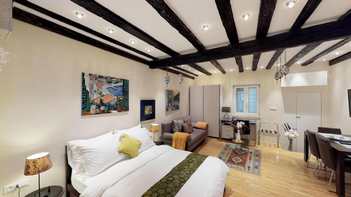 Diocletian Studio Apartments * Split