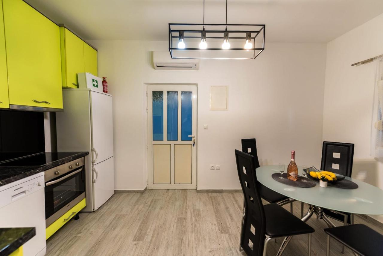 B&r Apartman *